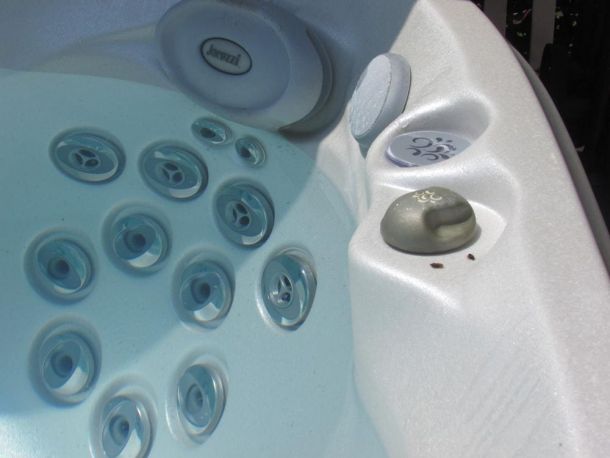 Frog Stop - The Ultimate Frog Prevention for Your Hot Tub